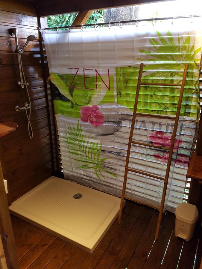 Gites Les Lodges Des Hauts De デエエ エクステリア 写真