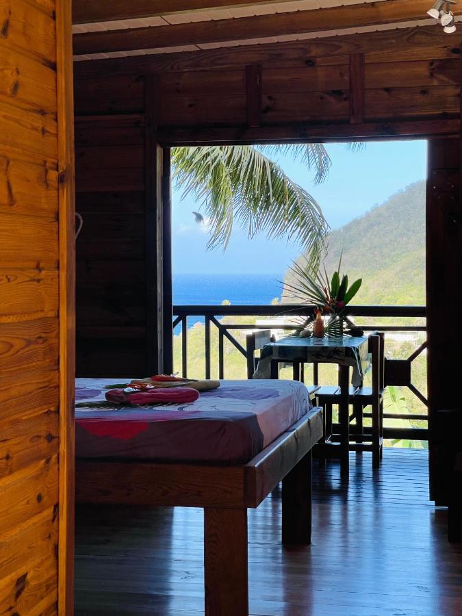 Gites Les Lodges Des Hauts De デエエ エクステリア 写真