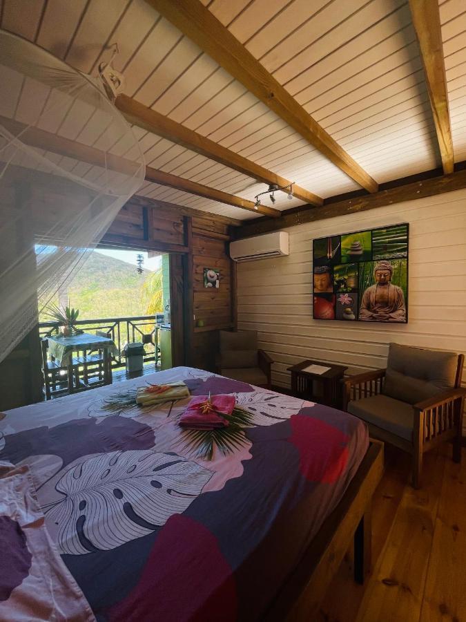Gites Les Lodges Des Hauts De デエエ エクステリア 写真