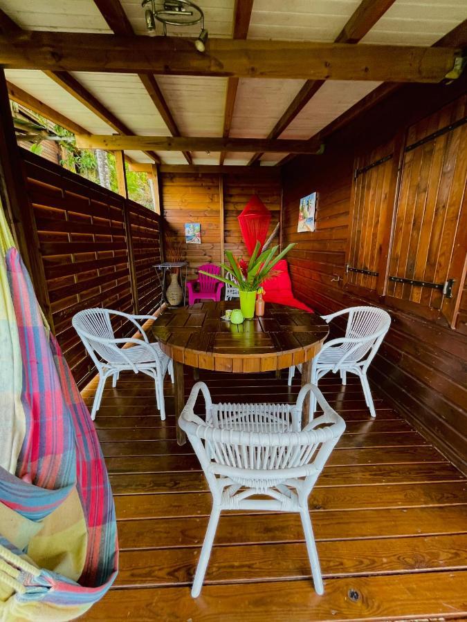 Gites Les Lodges Des Hauts De デエエ エクステリア 写真