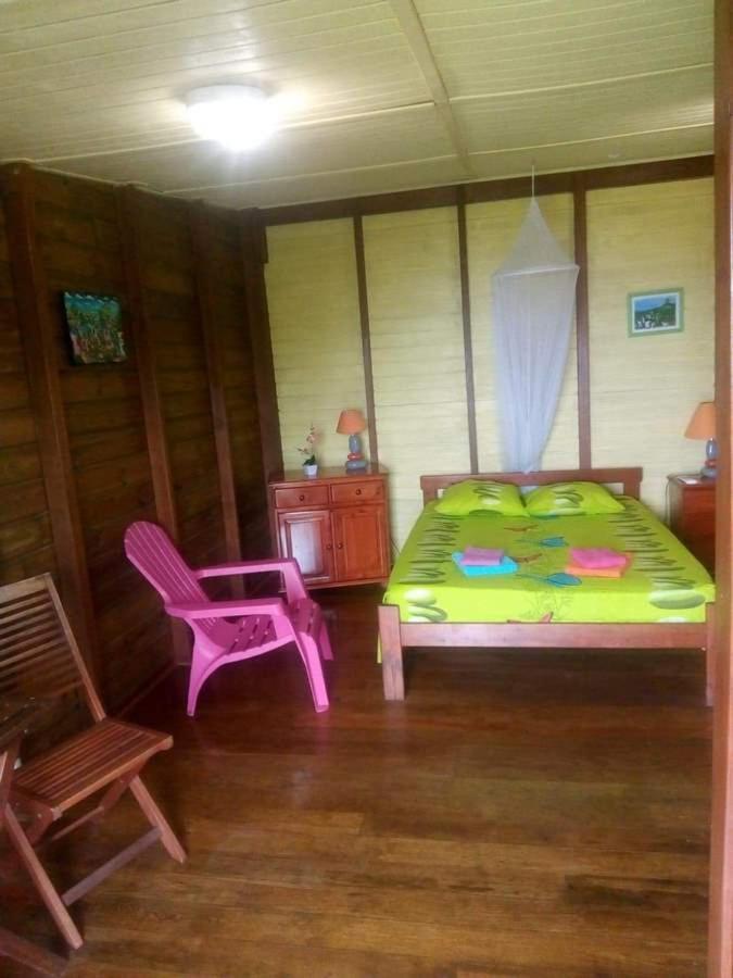 Gites Les Lodges Des Hauts De デエエ エクステリア 写真